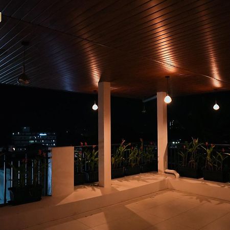 Hotel Cloud Bay Manjeri ภายนอก รูปภาพ