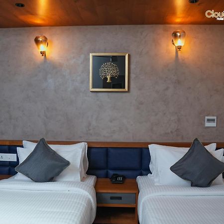 Hotel Cloud Bay Manjeri ภายนอก รูปภาพ